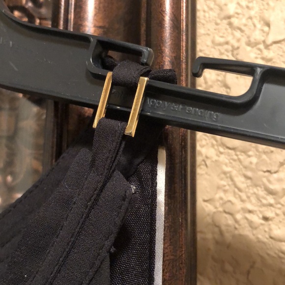 NWOT Worthington Flowy Flowered Top. Ties in the back. Beautiful rich colors. - Picture 7 of 15